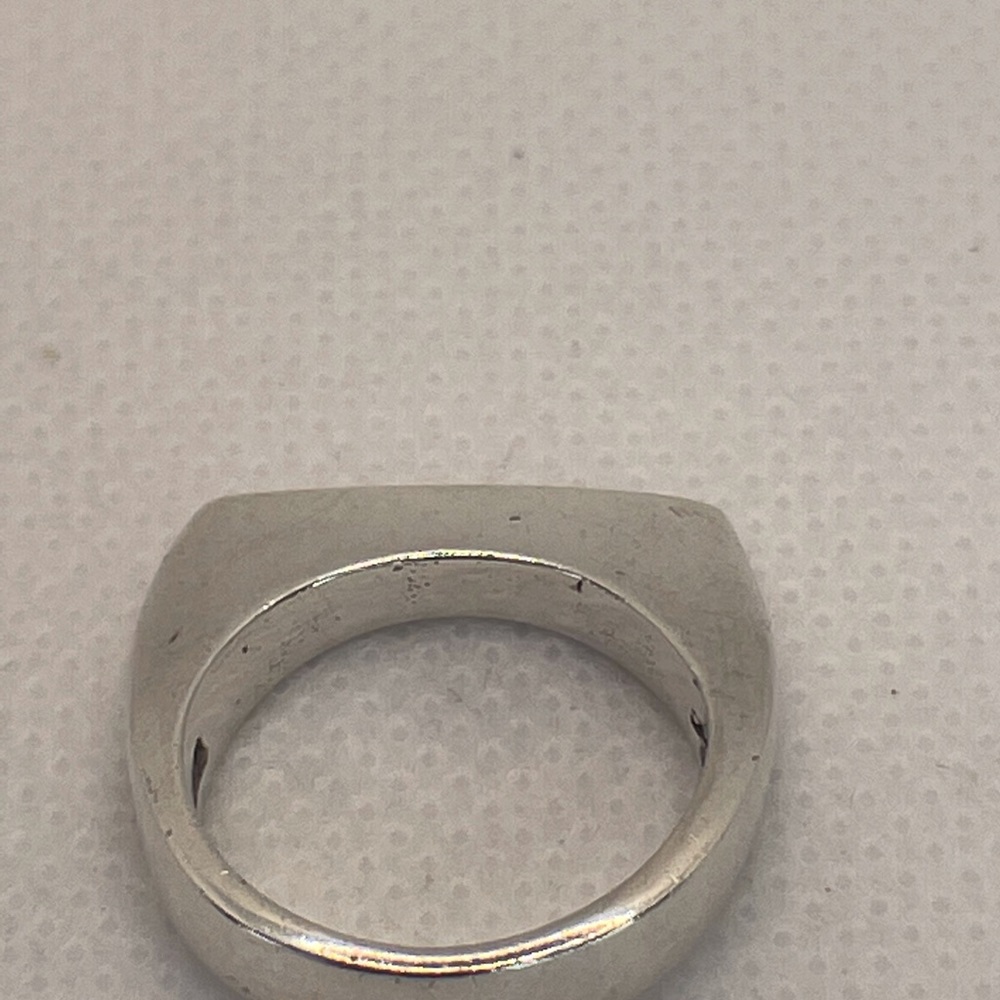 Unique Ring - image 3